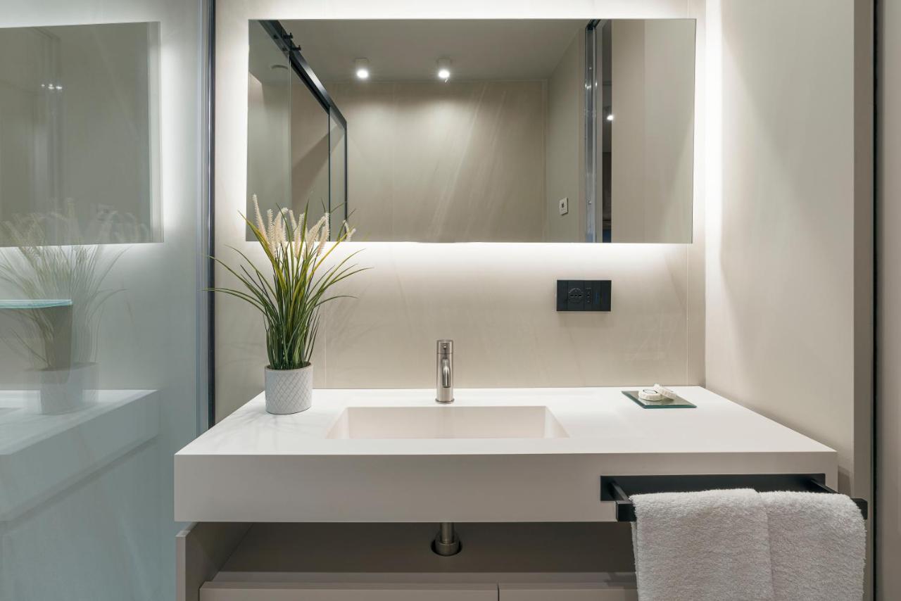 Aera Luxury Suites - 303 304 305 카타니아 외부 사진