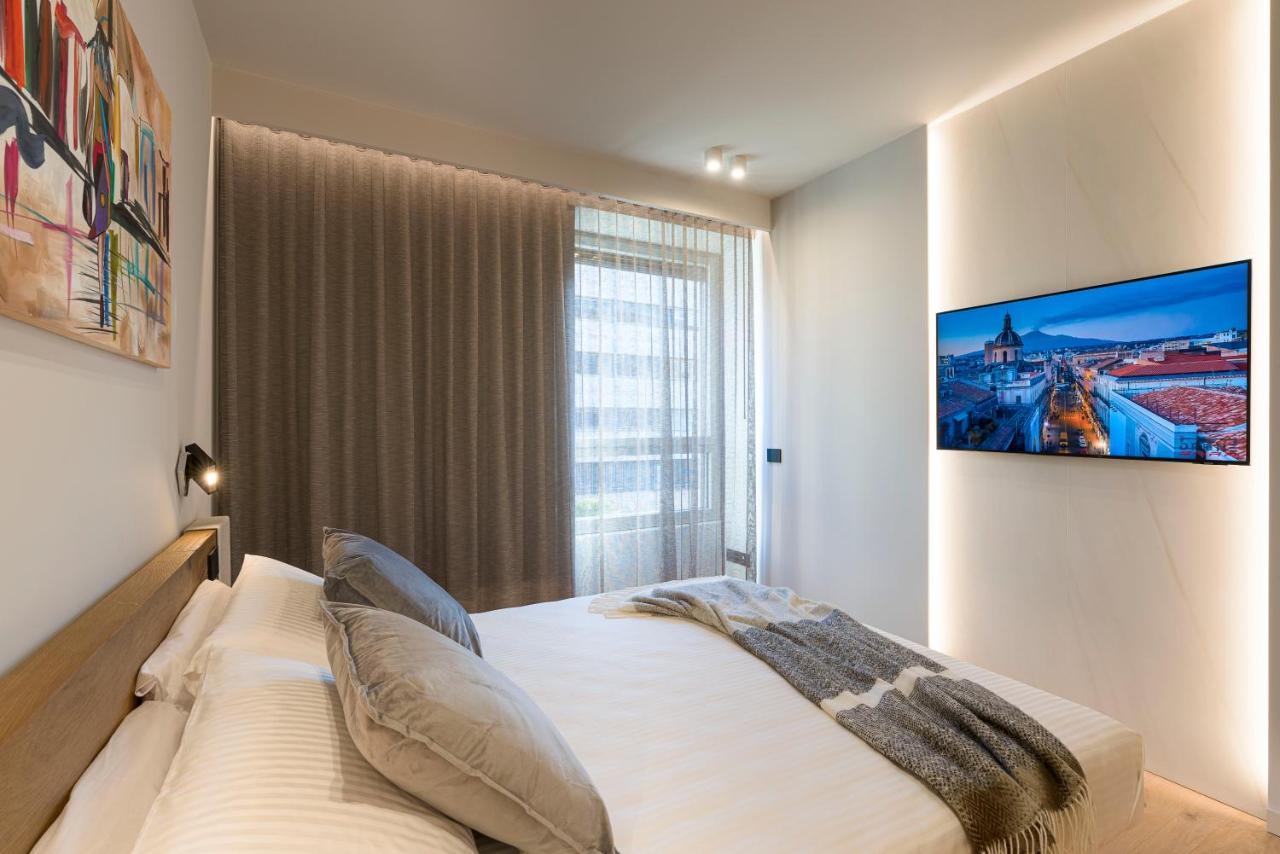 Aera Luxury Suites - 303 304 305 카타니아 외부 사진