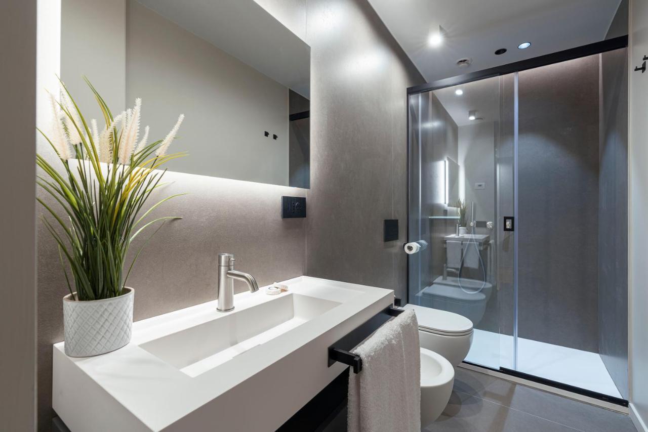 Aera Luxury Suites - 303 304 305 카타니아 외부 사진