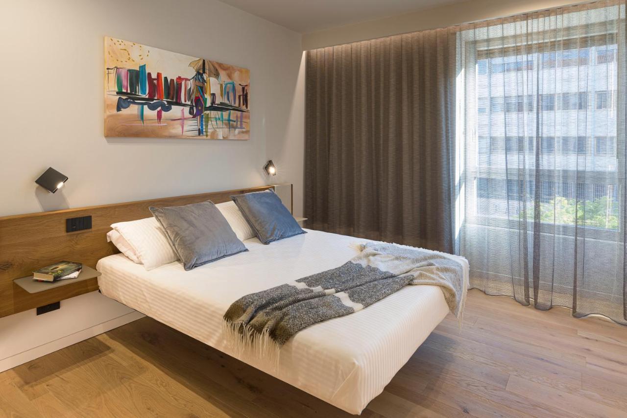 Aera Luxury Suites - 303 304 305 카타니아 외부 사진