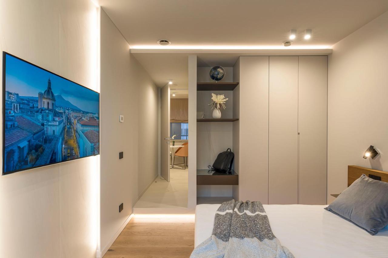 Aera Luxury Suites - 303 304 305 카타니아 외부 사진