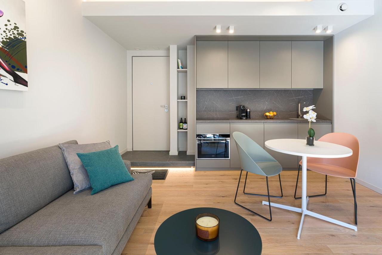Aera Luxury Suites - 303 304 305 카타니아 외부 사진