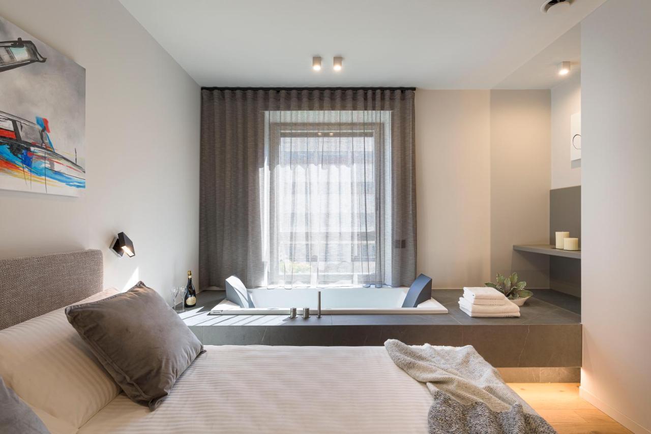 Aera Luxury Suites - 303 304 305 카타니아 외부 사진