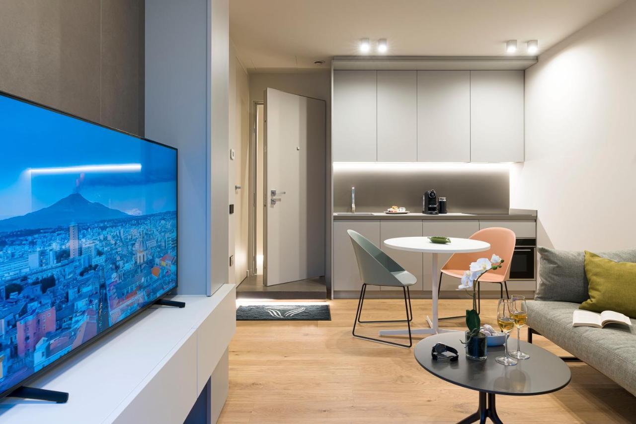 Aera Luxury Suites - 303 304 305 카타니아 외부 사진