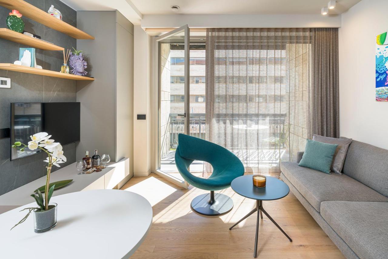 Aera Luxury Suites - 303 304 305 카타니아 외부 사진