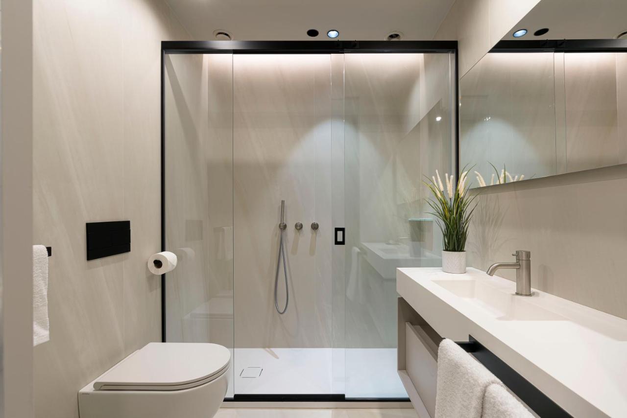 Aera Luxury Suites - 303 304 305 카타니아 외부 사진