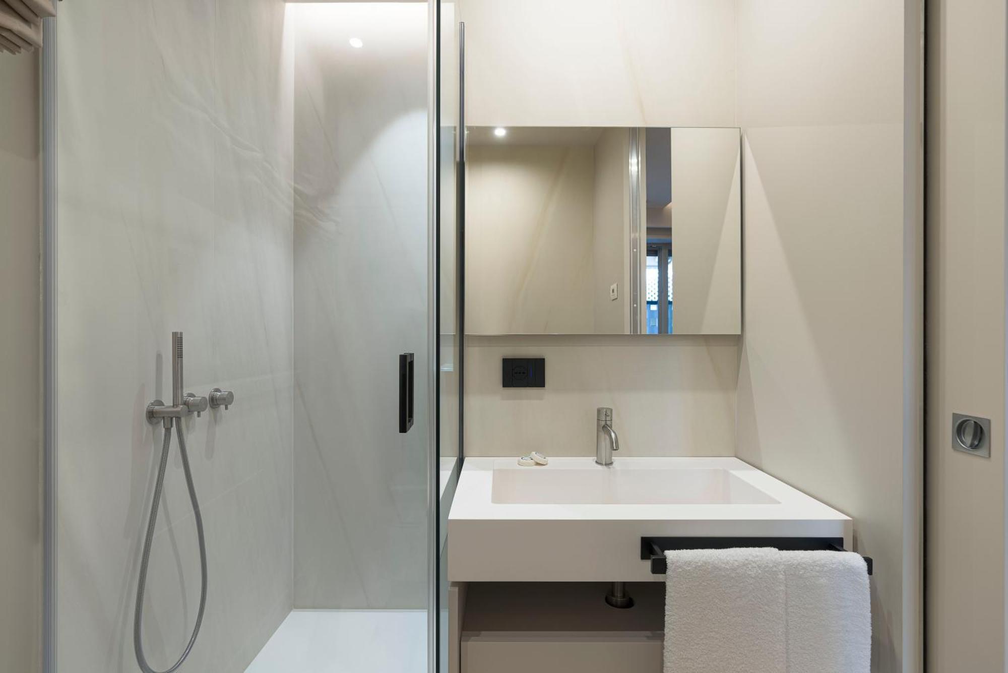 Aera Luxury Suites - 303 304 305 카타니아 외부 사진