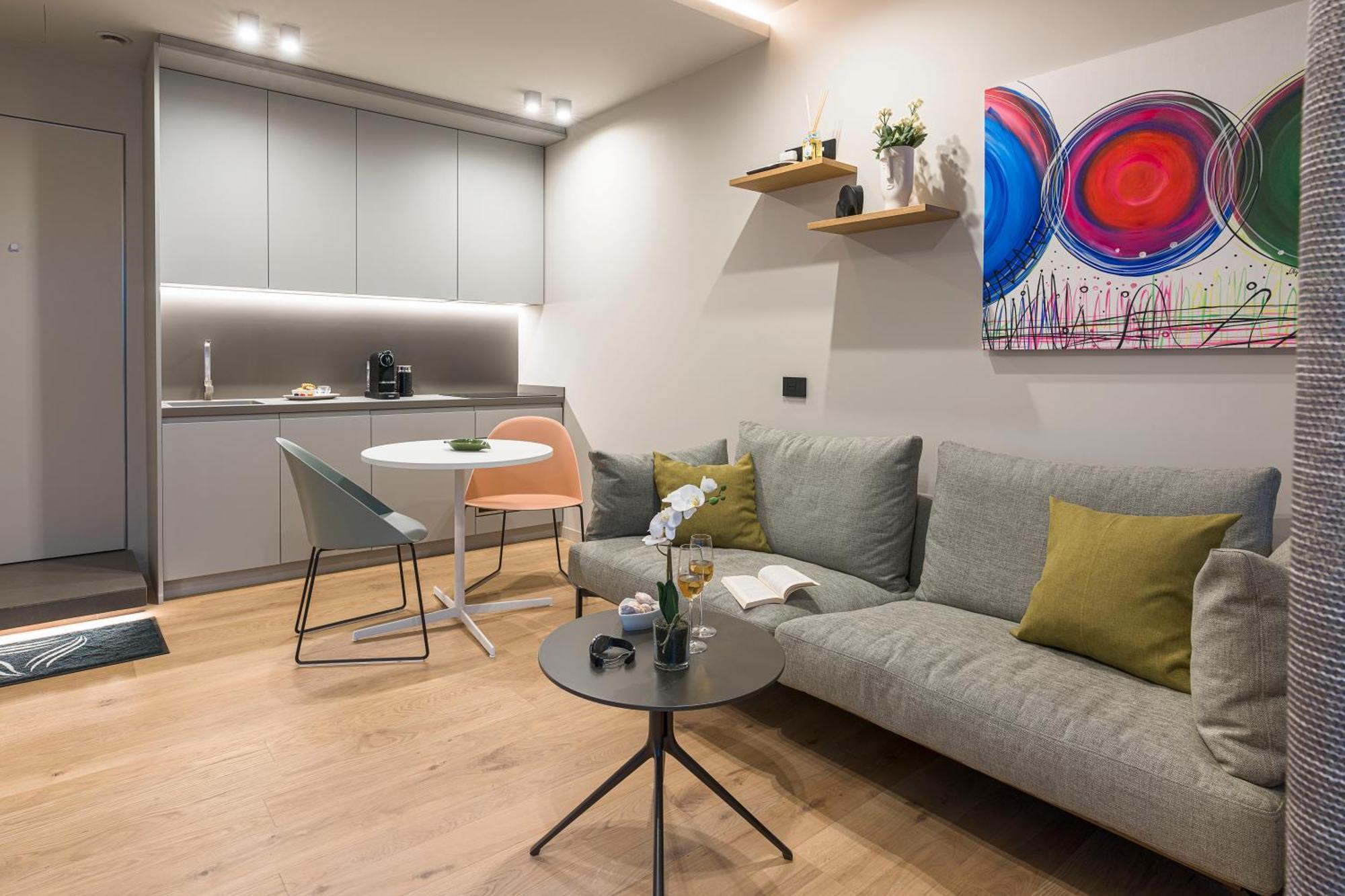 Aera Luxury Suites - 303 304 305 카타니아 외부 사진